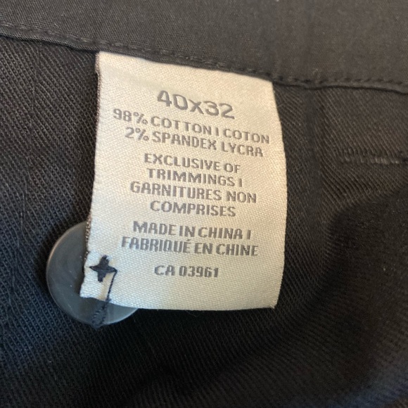 Men’s black Denver Hayes Khakis - Picture 3 of 5